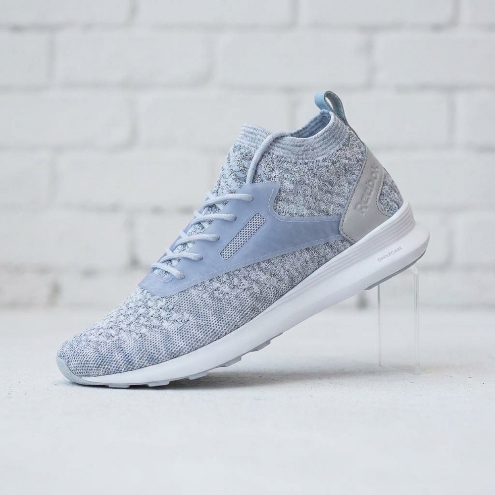NEW REEBOK men's zoku runner ultraknit heathered sneakers in gray
